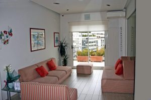 Ορθοδοντικό Ιατρείο - Δρ. Ζαρμπή, διδάκτωρ Πανεπιστημίου